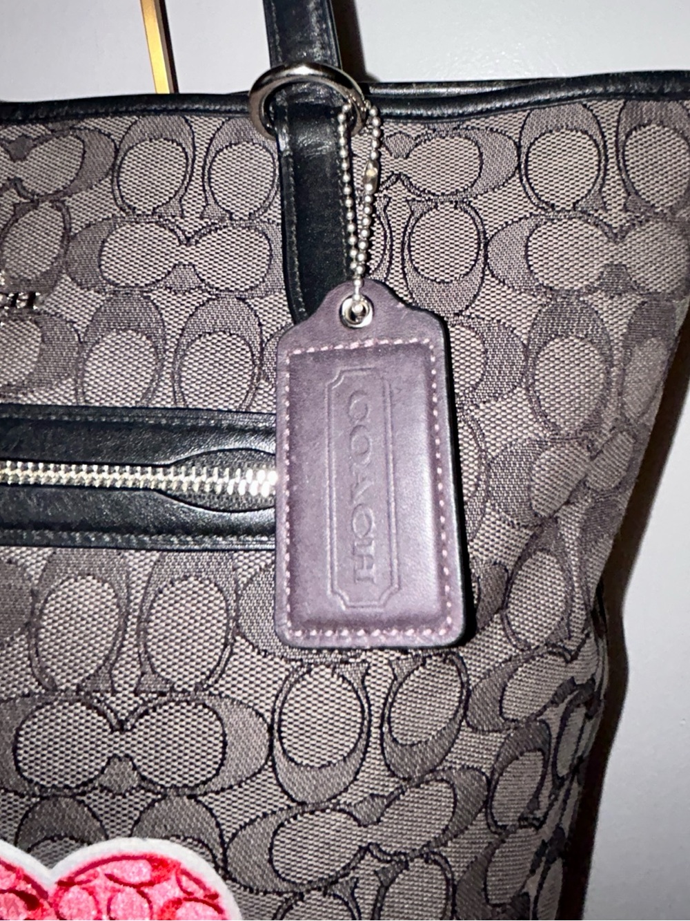 Coach Authentic Taylor Tote in Signature Jacquard with Fashion Heart Patch. - Picture 2 of 16